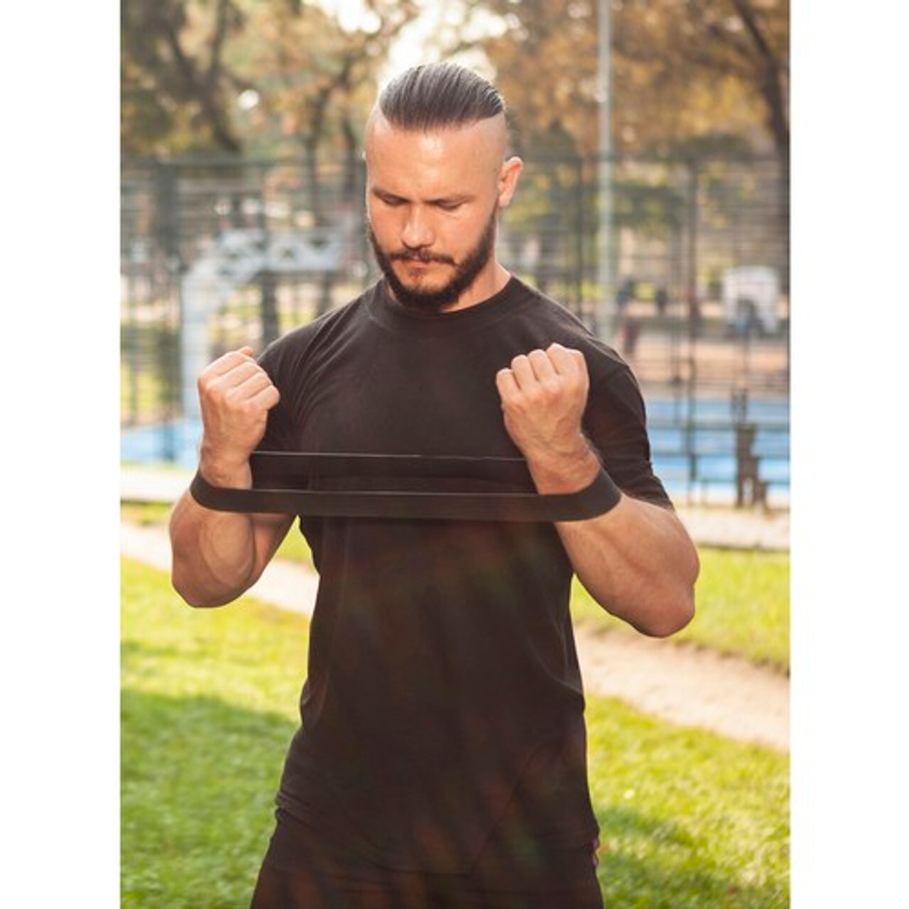 Elastične trake za vježbanje – mini-band oko podlaktica, aktivacija ramena i leđa